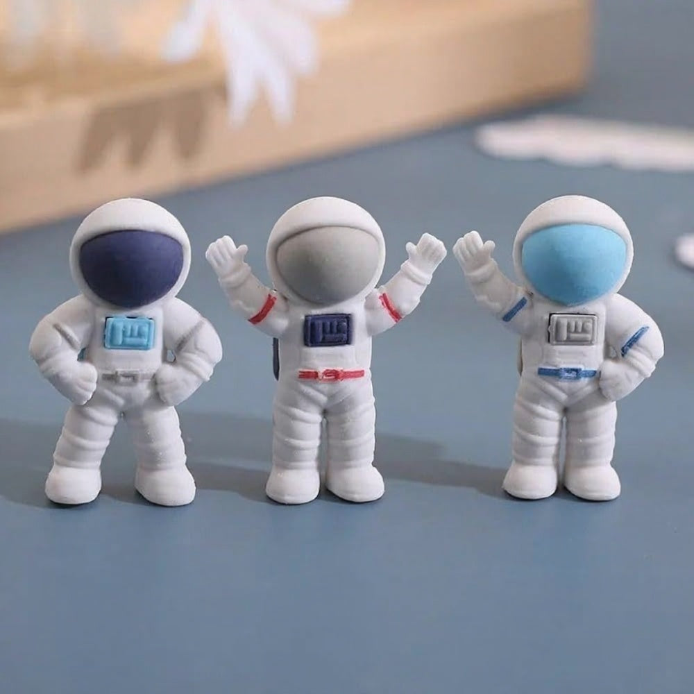 Astronaut Eraser Set Cutello astronaut-eraser-set 1