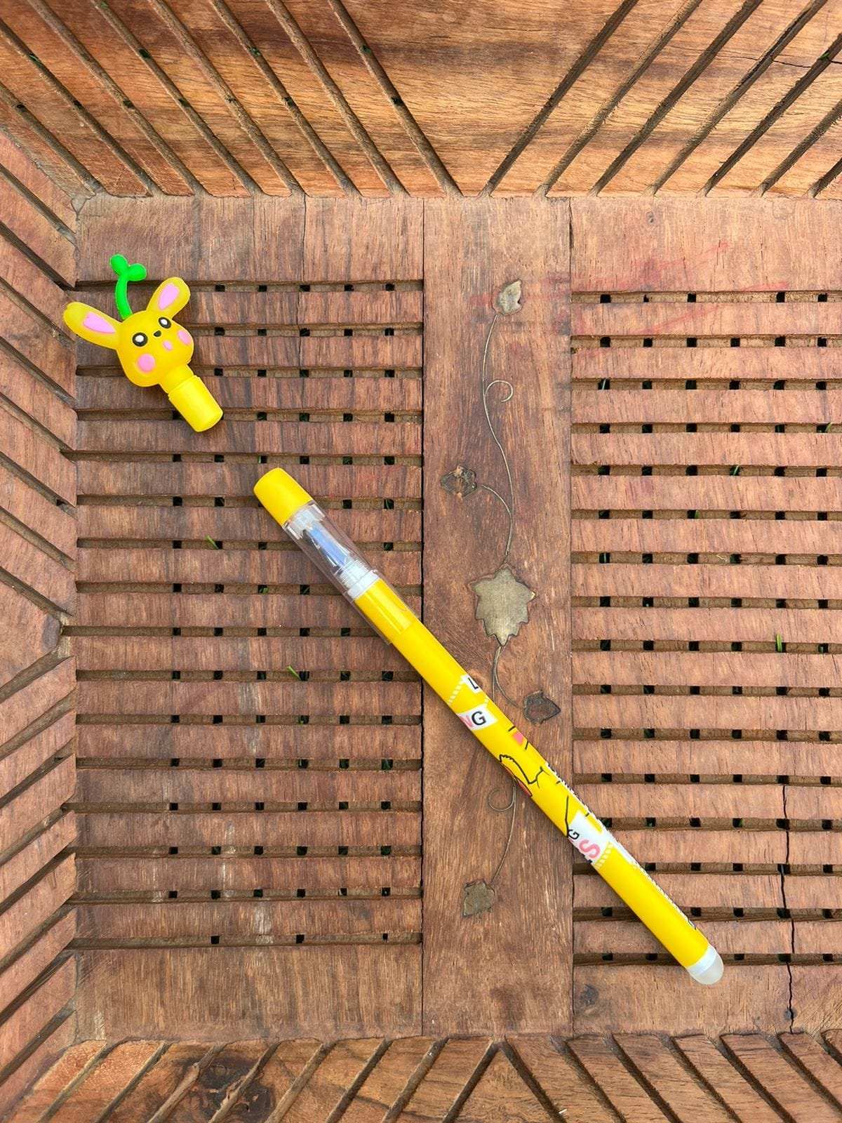 Magnetic Cartoon Design Gel Pen With Removable Topper 2Pcs Cutello magnetic-cartoon-design-gel-pen-with-removable-cap 1